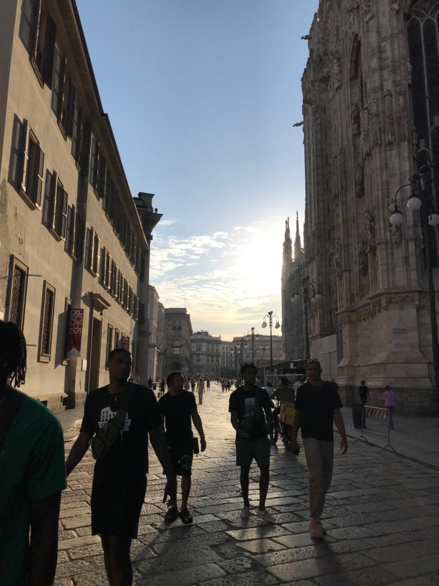 Free 30 Minutes Preemptive Cognitive Disconnect Therapy Price Location Real Duomo Palace Mini Suite Milán Exteriér fotografie